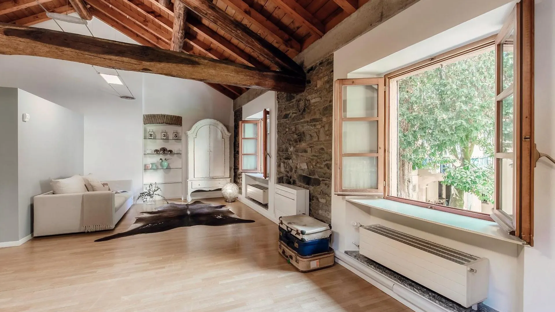 Corte Delle Rondini - Bymyhomeincomo