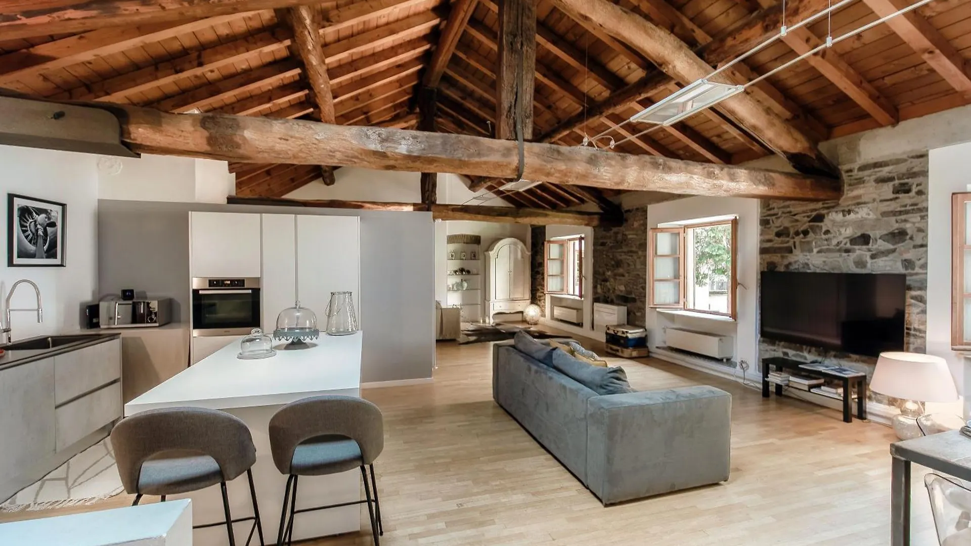 Corte Delle Rondini - Bymyhomeincomo Apartment