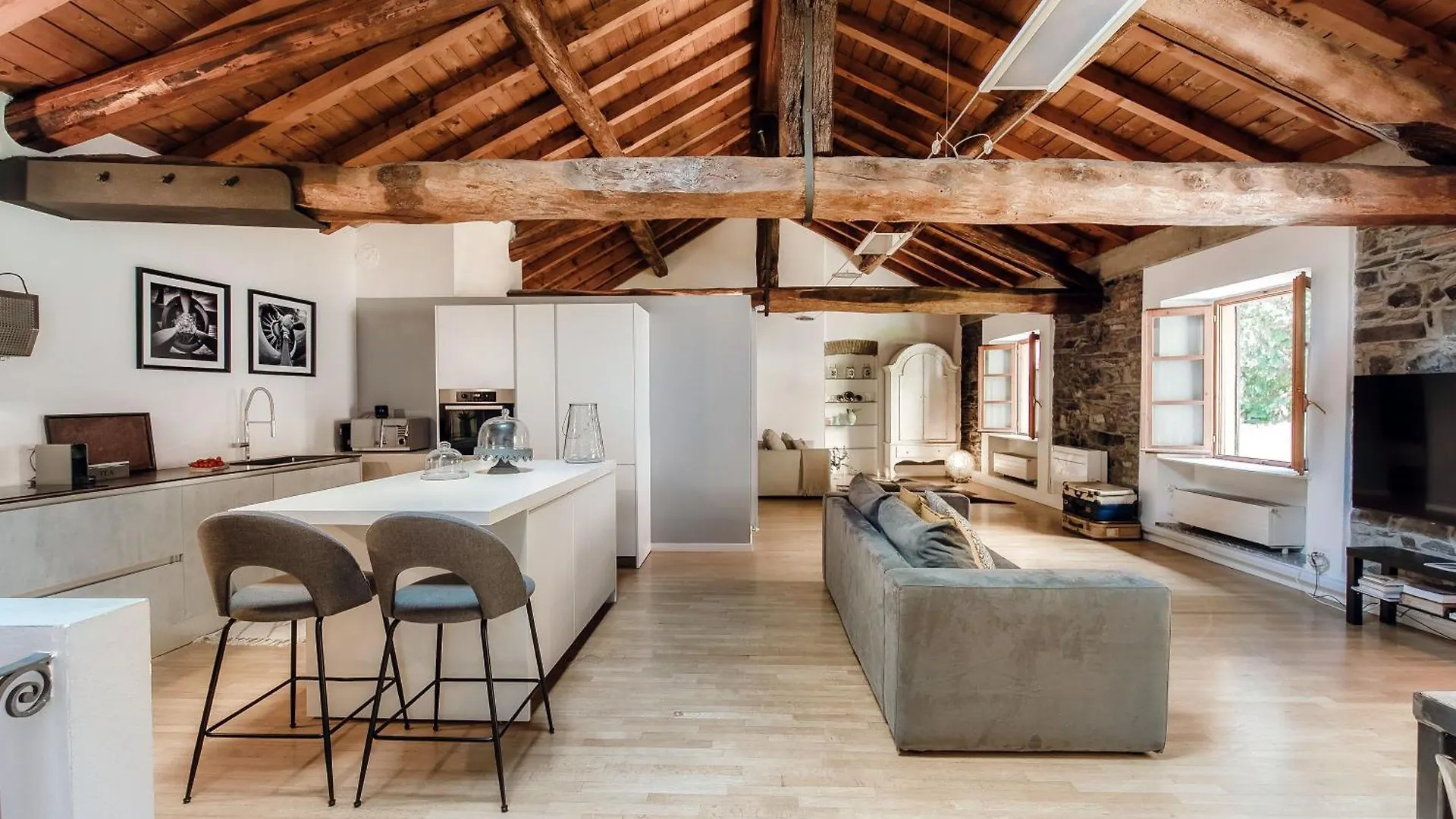 Corte Delle Rondini - Bymyhomeincomo Como