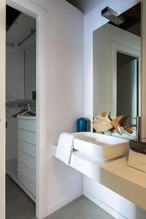 Corte Delle Rondini - Bymyhomeincomo Como