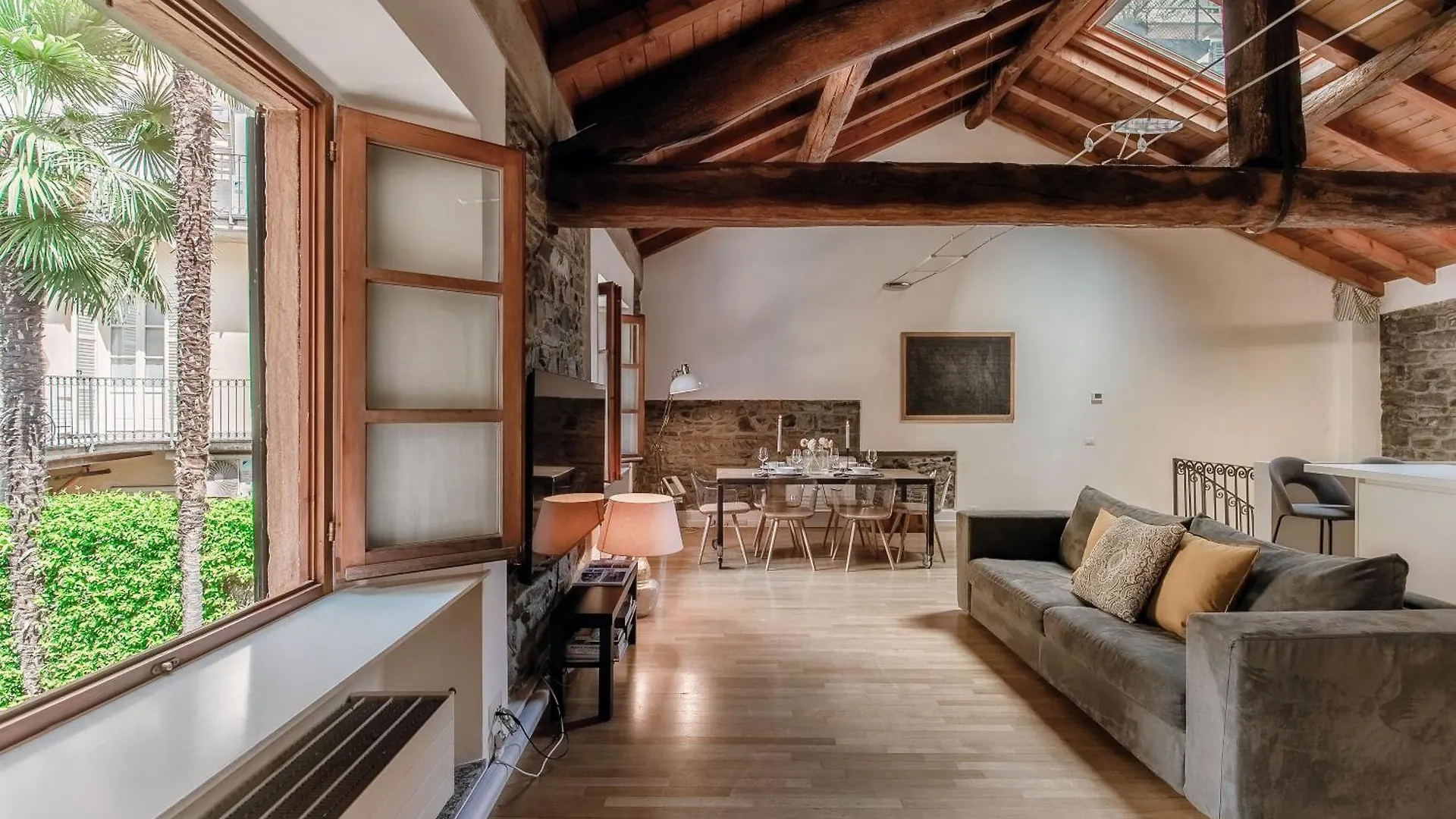 Corte Delle Rondini - byMyHomeInCôme Appartamento