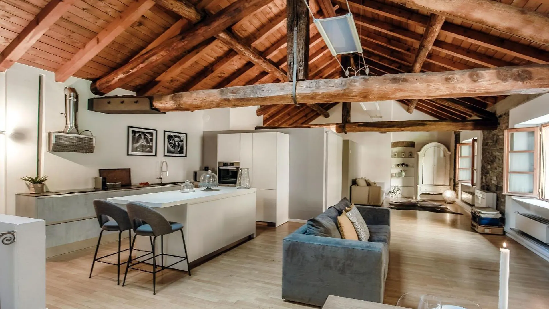 Appartamento Corte Delle Rondini - byMyHomeInCôme
