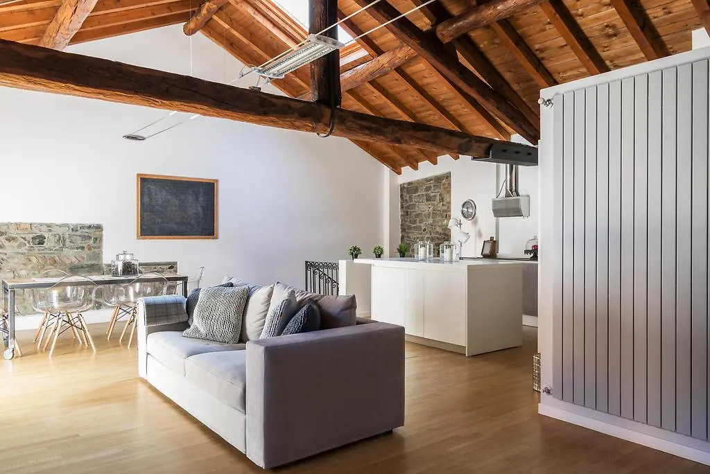 Corte Delle Rondini - byMyHomeInCôme